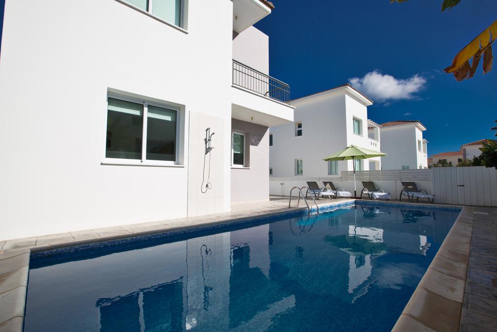 Avra Villas Paralimni Room photo