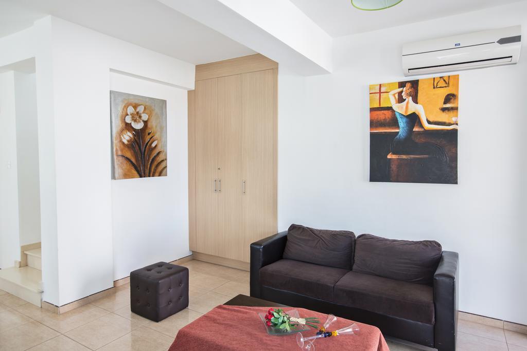 Avra Villas Paralimni Room photo